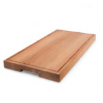 Skärbräda med handtag och spår i oljad ek – 700x400x40mm